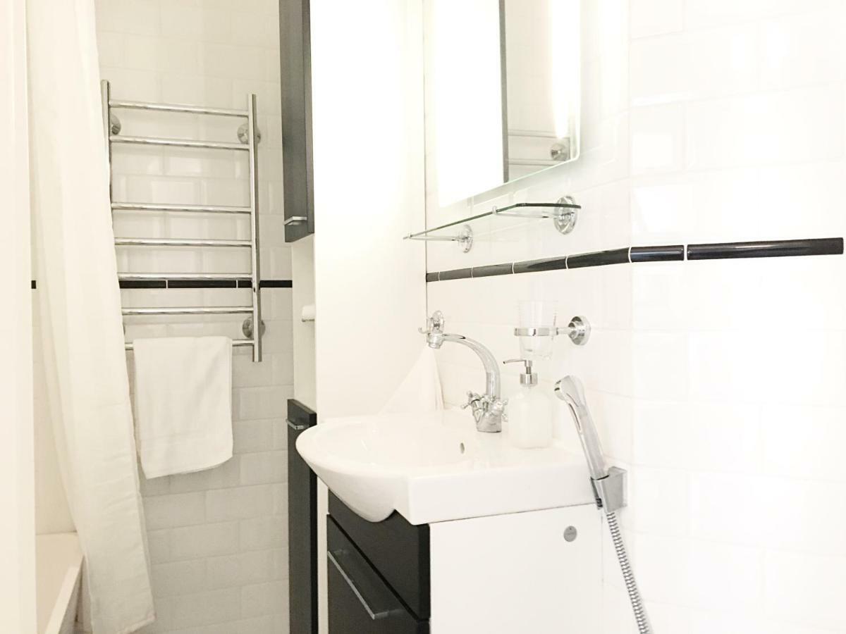 Magnificent Sea View! Luminous 1 Bedroom For Max 4 Helsingfors Exteriör bild
